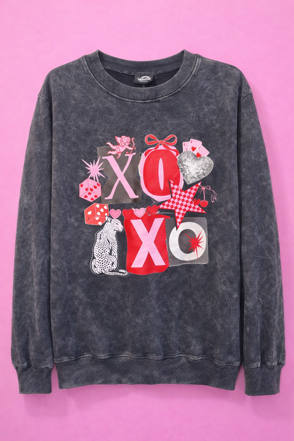 XOXO - Crewneck Sweatshirt (small) – XOXO vintage black acid wash crewneck