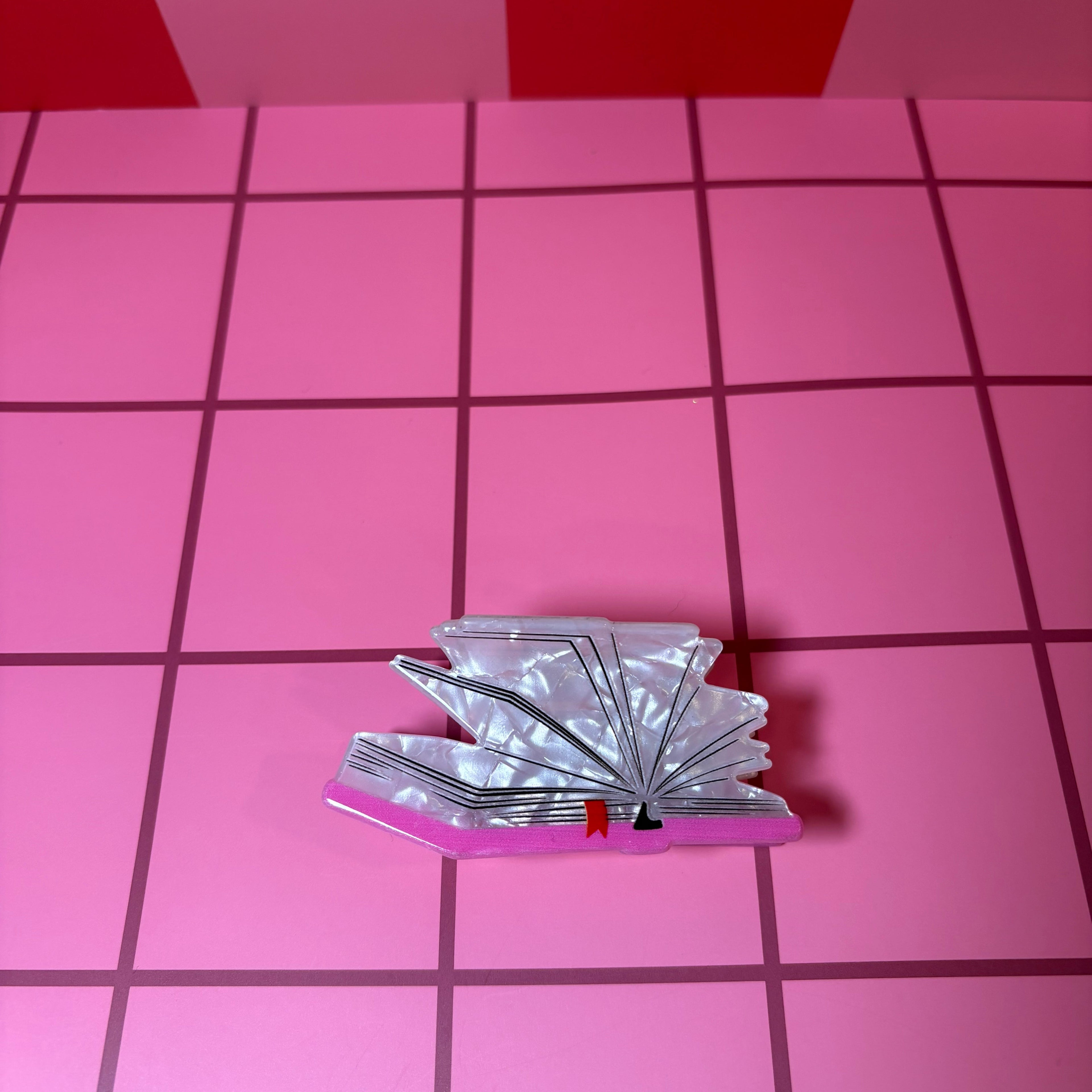 White & Pink Books -Small Claw Clip