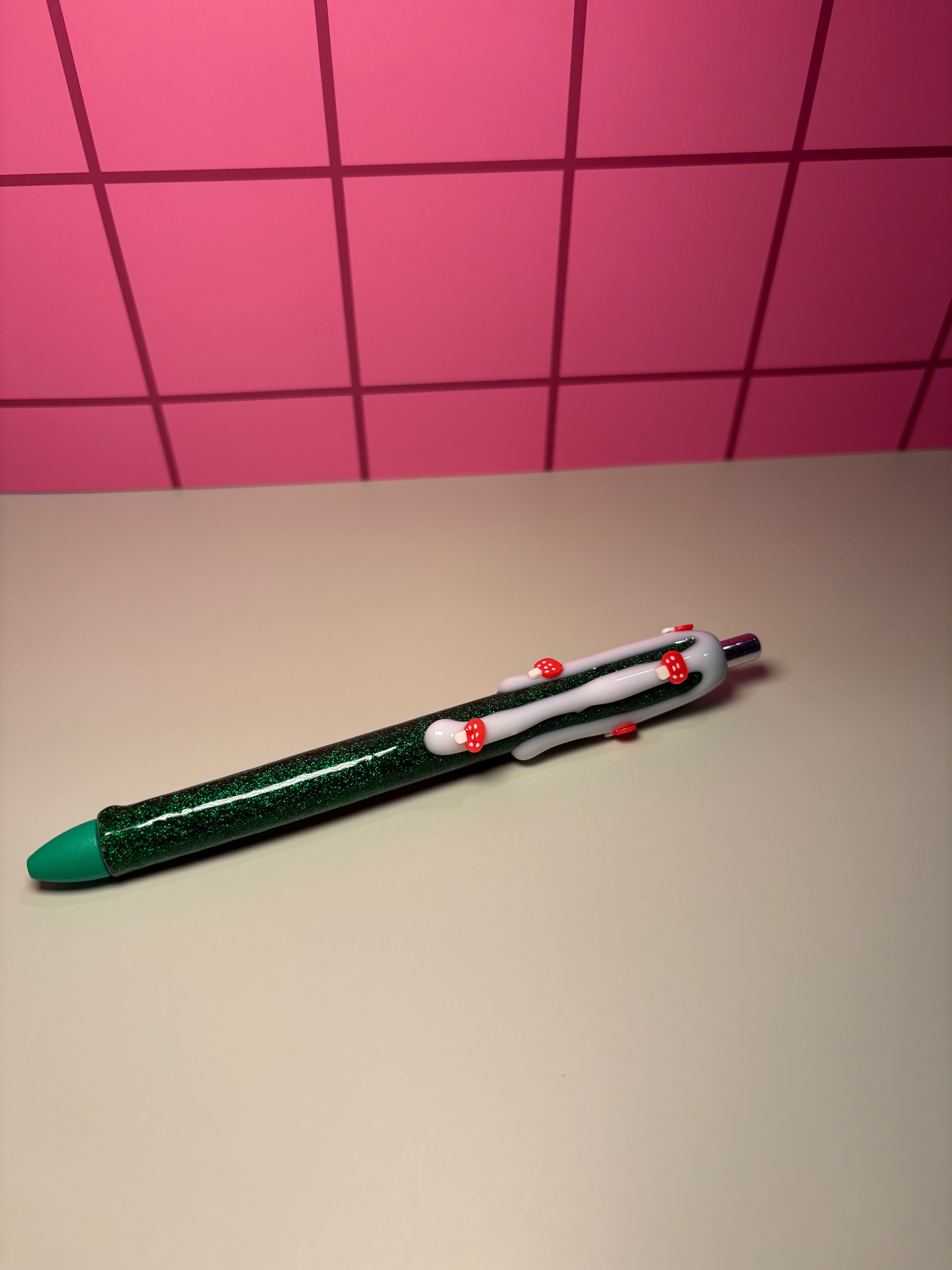 Mushrooms Pen in green