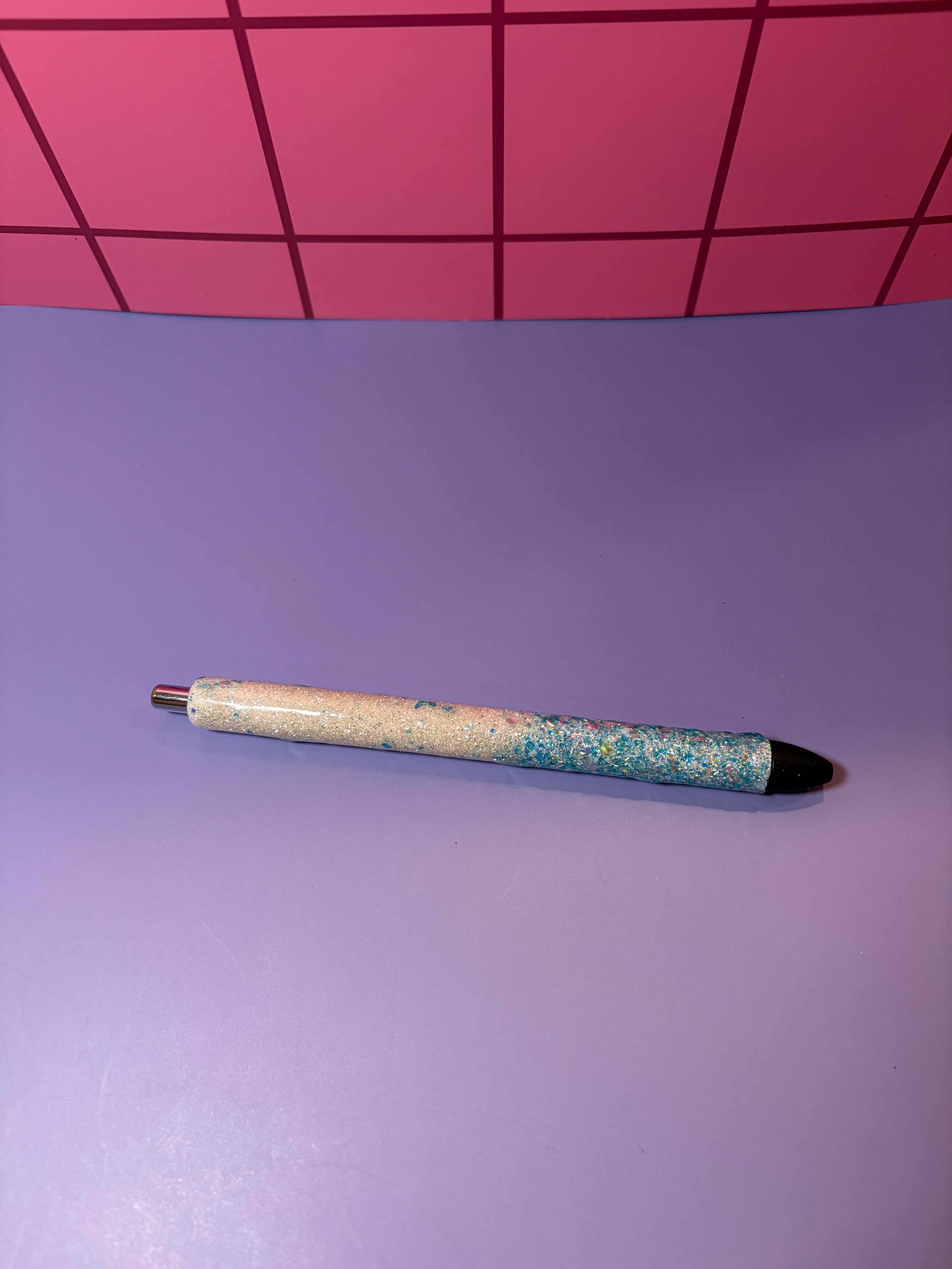 Decorative blue and white glitter pen