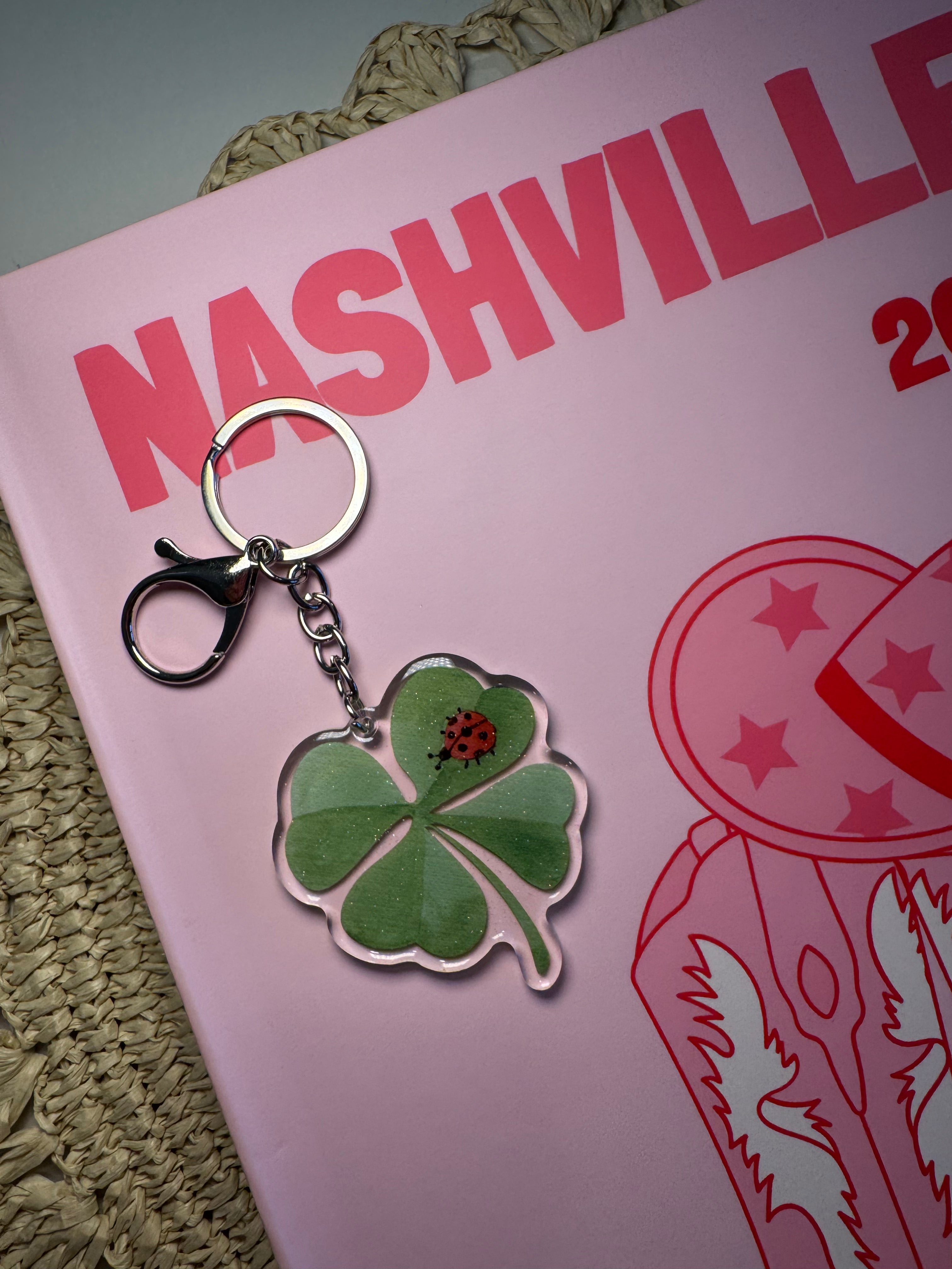 Lady Bug - Keychain – Please note that the keychain does have glitter