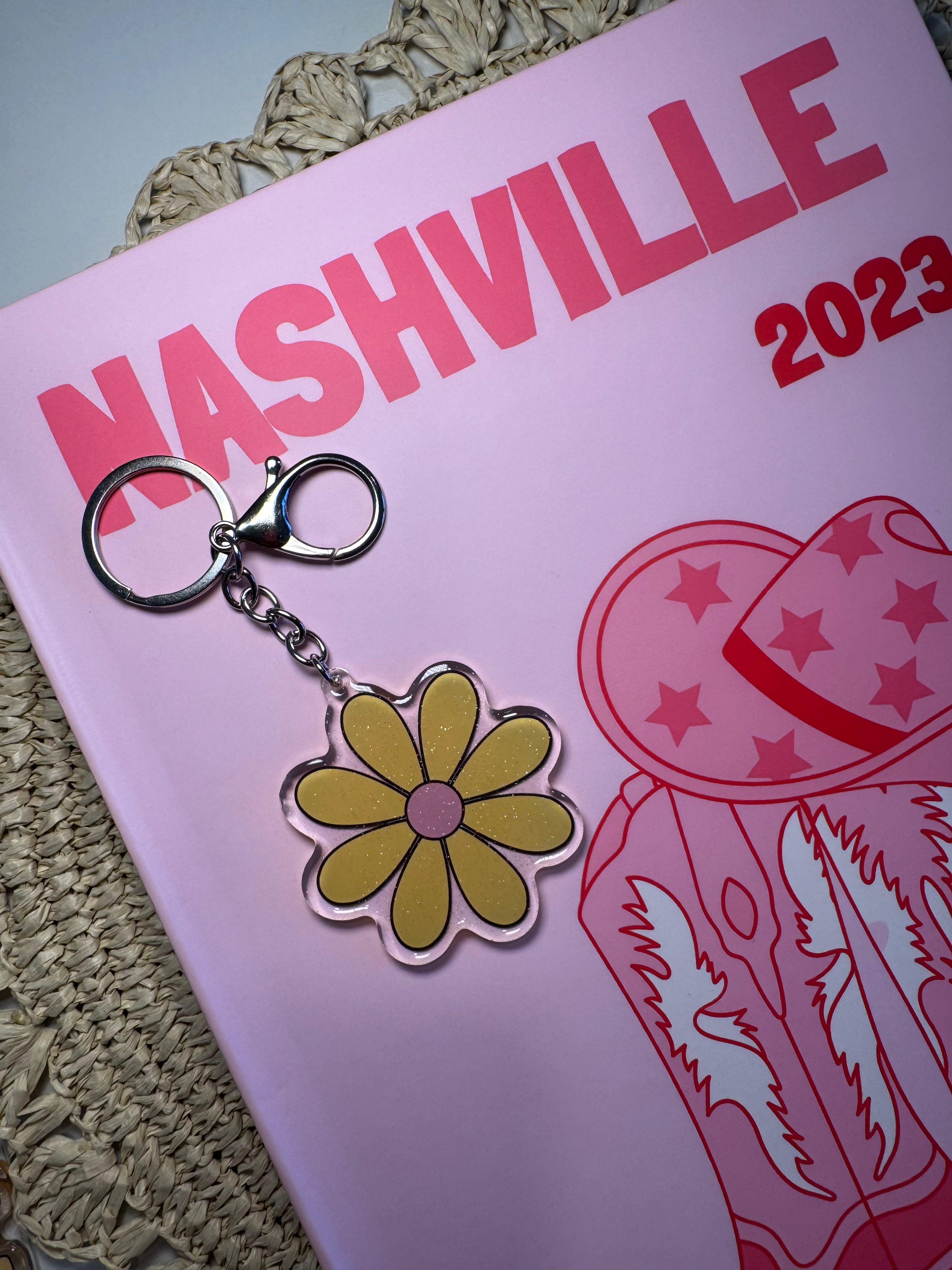 Flower - Keychain – Please note that the keychain does have glitter