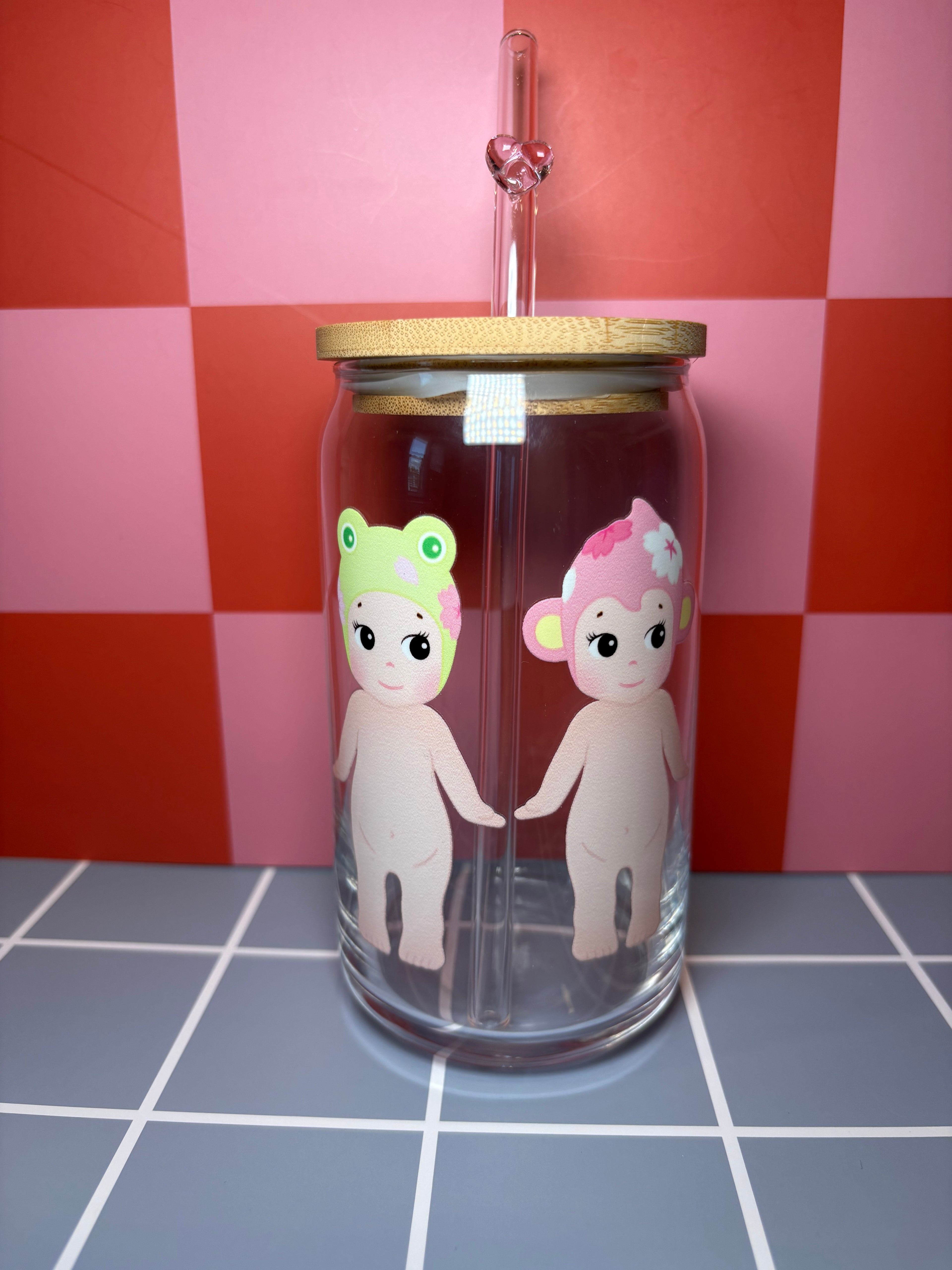 Sonny Angels glass can with lid and straw