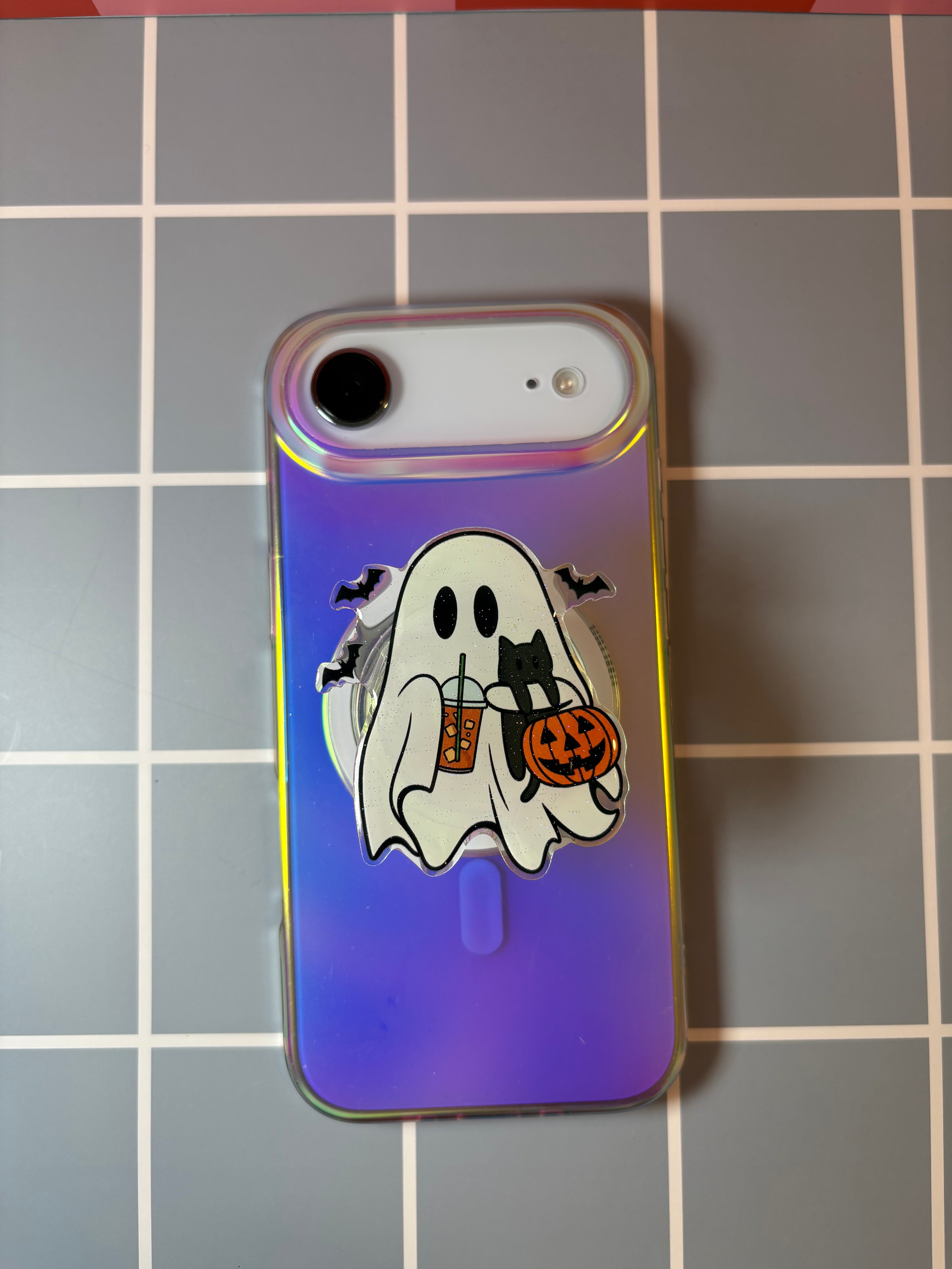 "Girly Ghost" Phone & E-Reader MagSafe Grip