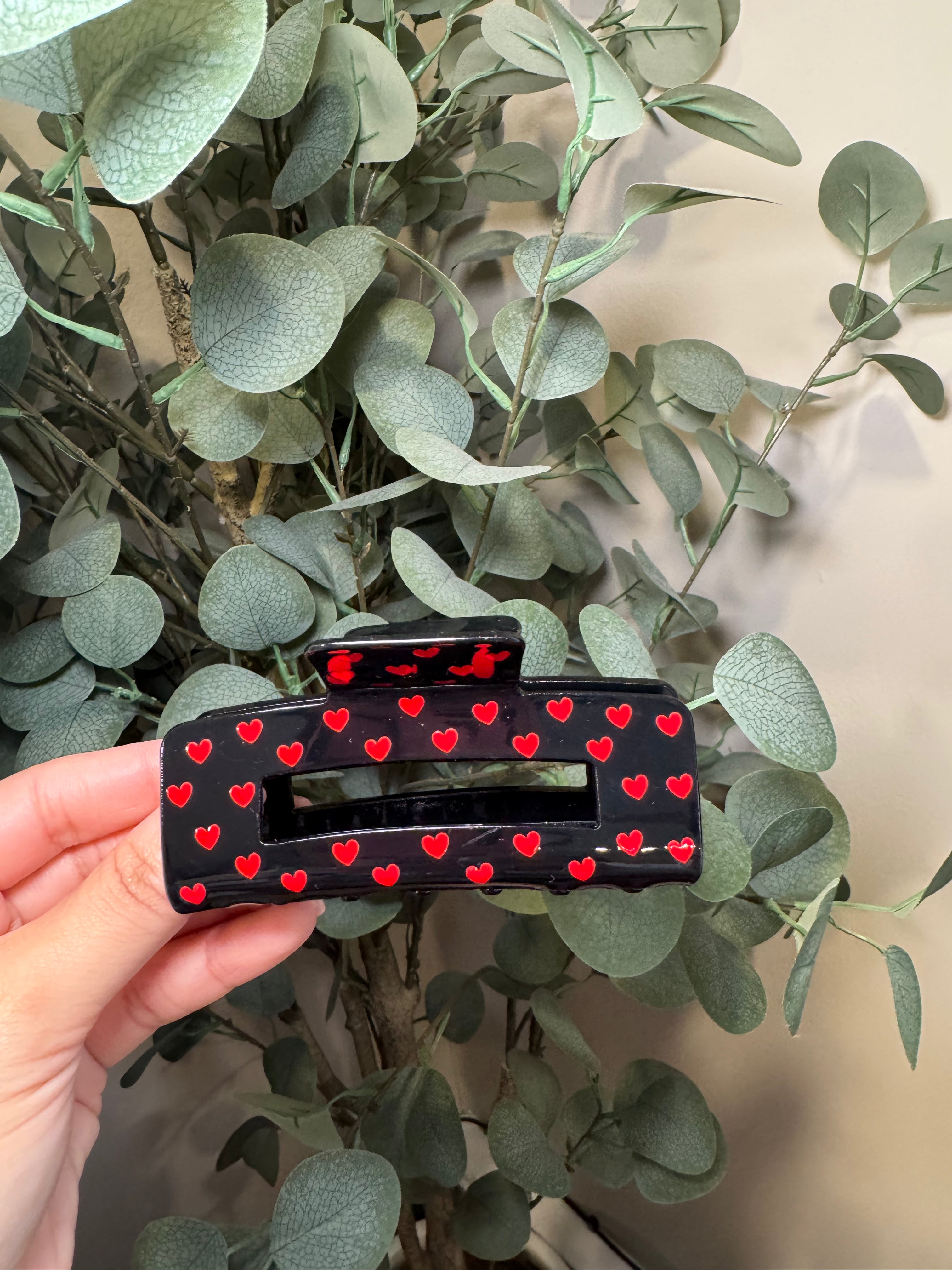 Black w/ Hearts -Large Claw Clip