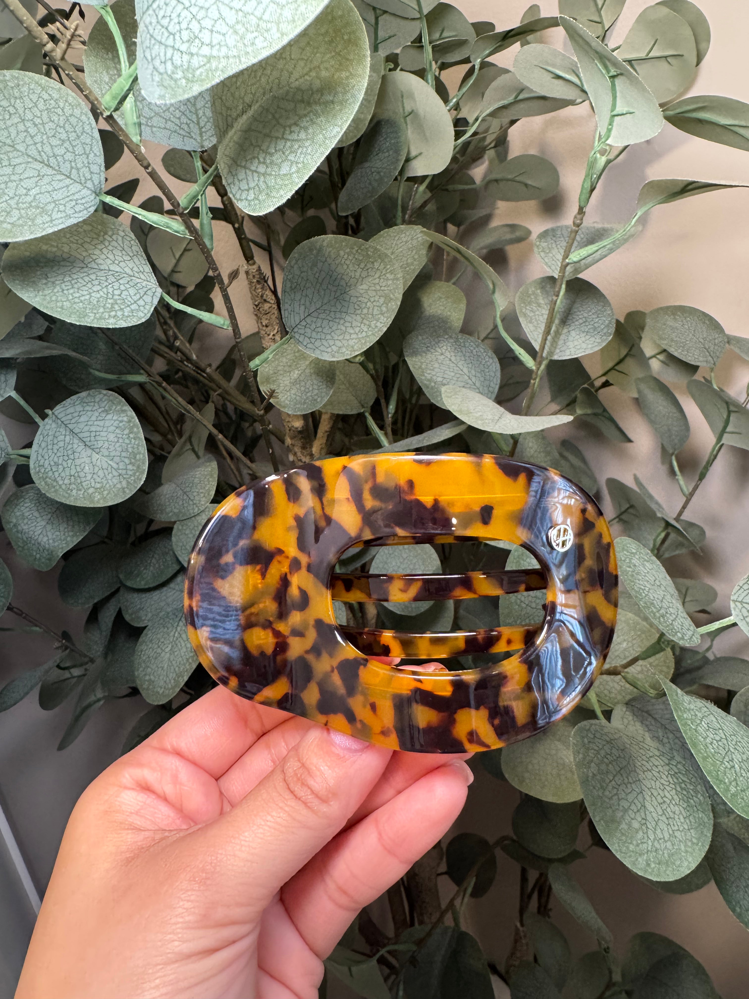 Lay Flat Brown Tortoise -Large Claw Clip