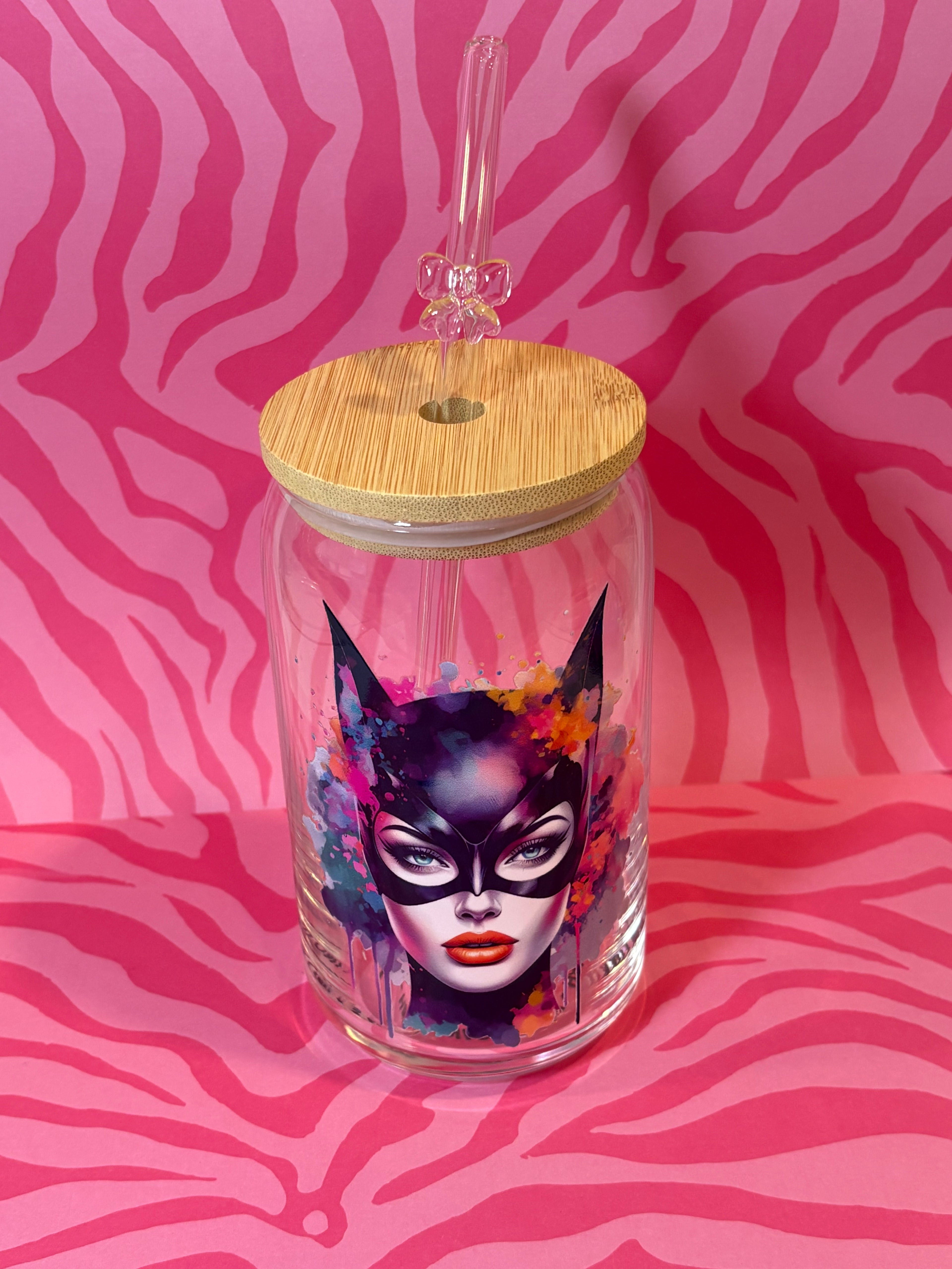 Catwoman - 16 Oz Glass Can
