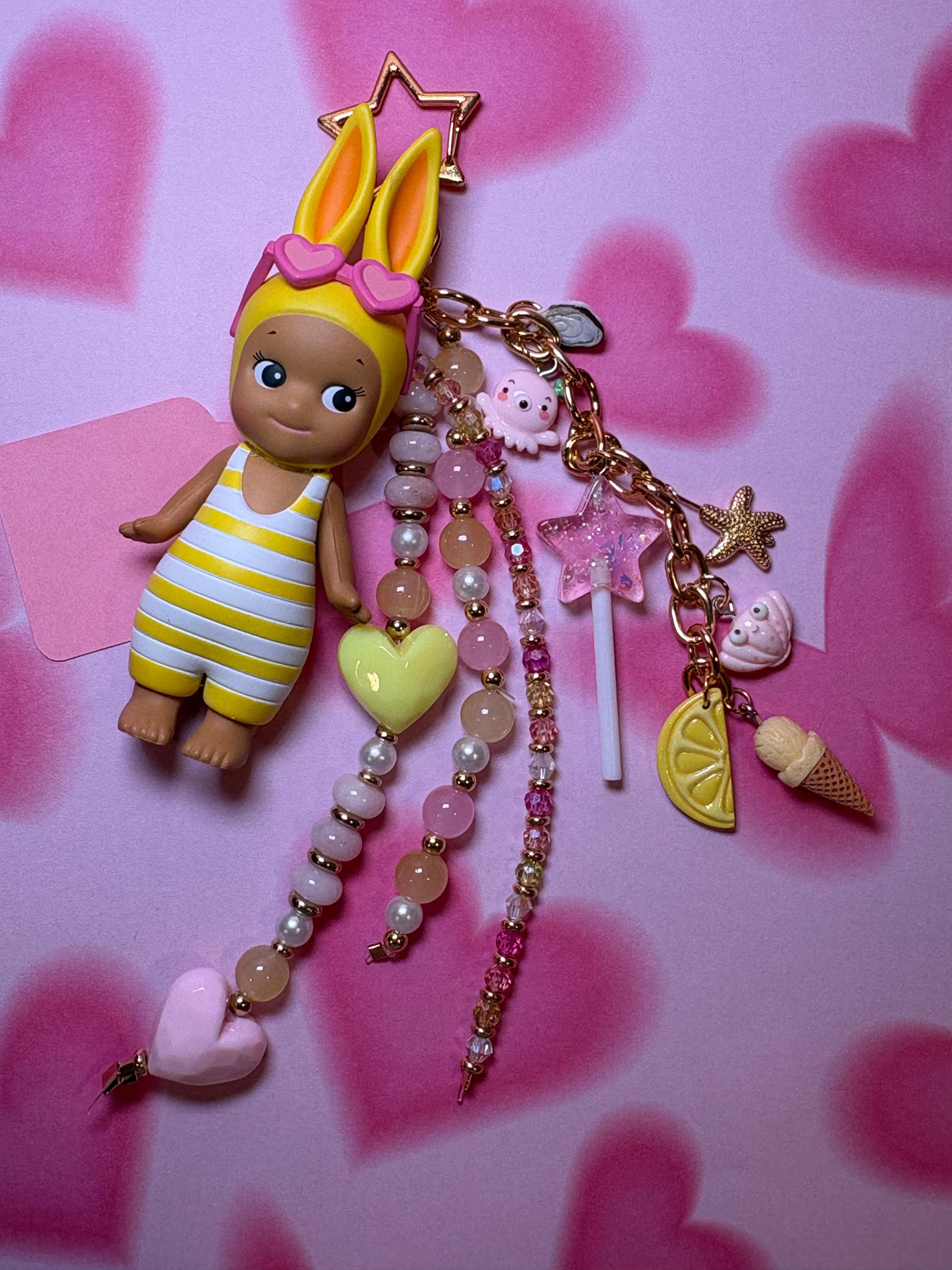 Bunny with Heart Sunglasses - Sonny Angel Keychain